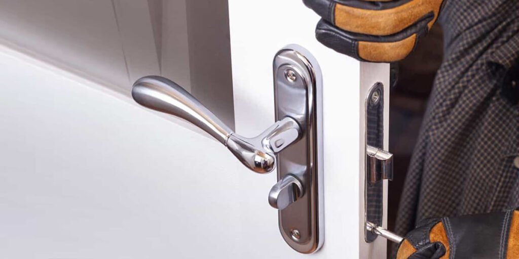 Peut-on ouvrir une porte sans abîmer la serrure ? serrurier pas cher – tarif serrurier interessant debouchage curage canalisation15050 d531c72e99189b19b709e2dde79804e6 1624287464